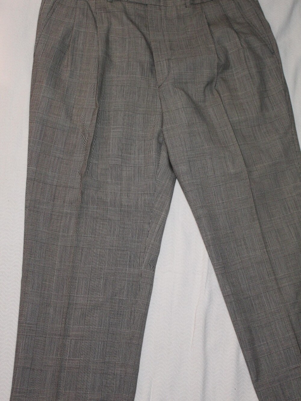 Nautica Mens 42x32 Dress Pants 100% Wool Black/White Window Pattern